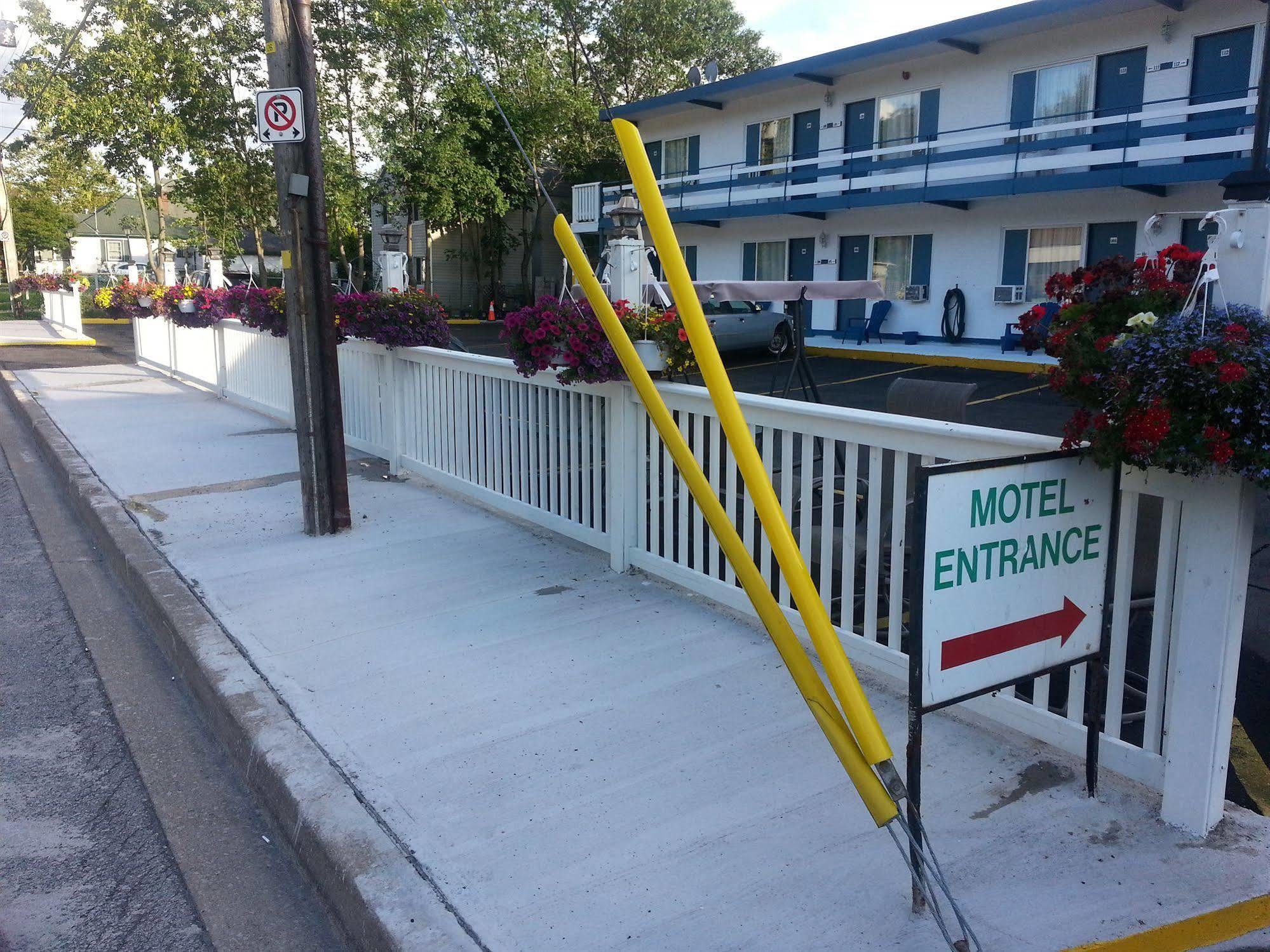 Niagara Parkway Court Motel Eksteriør billede