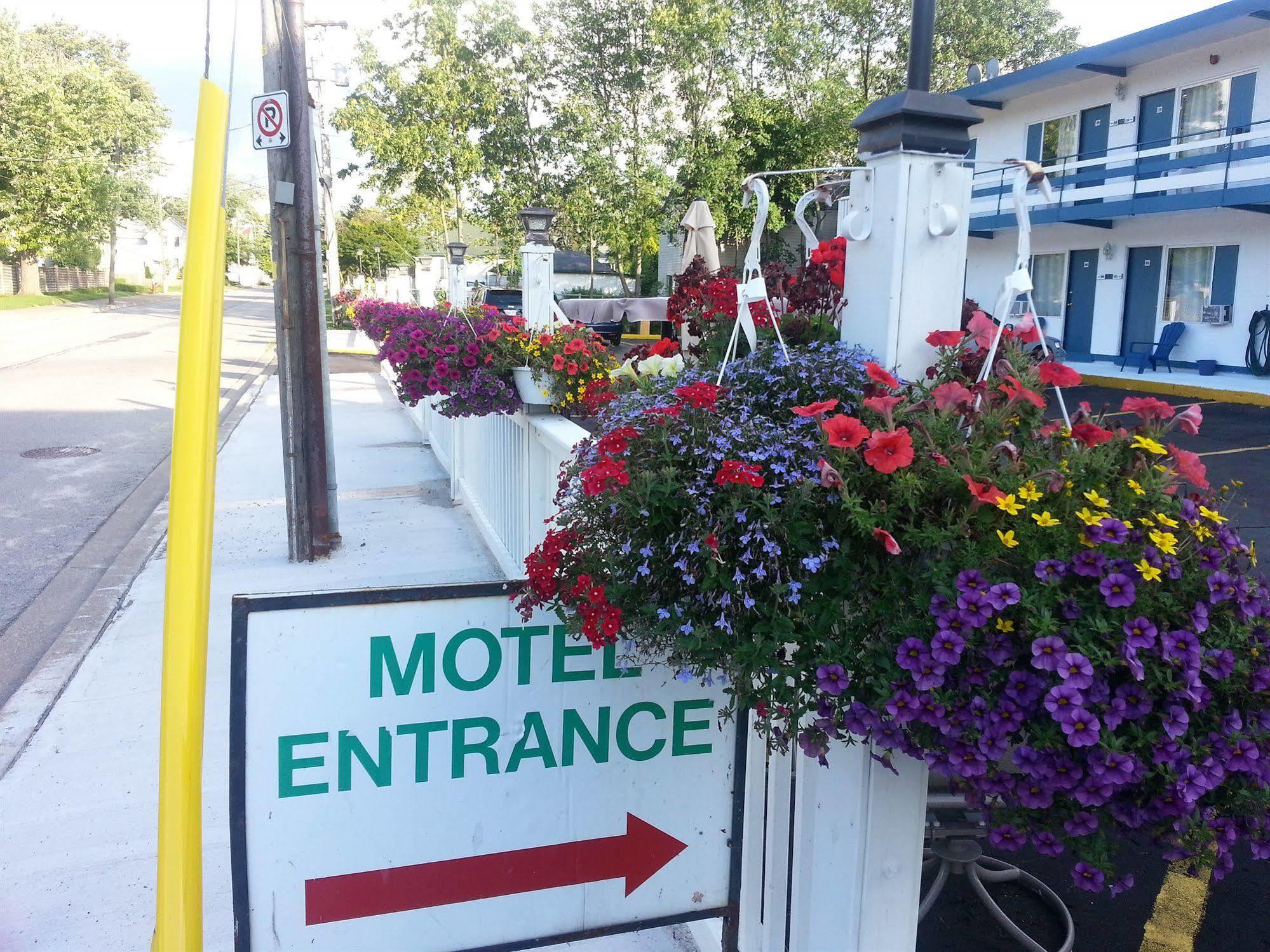 Niagara Parkway Court Motel Eksteriør billede